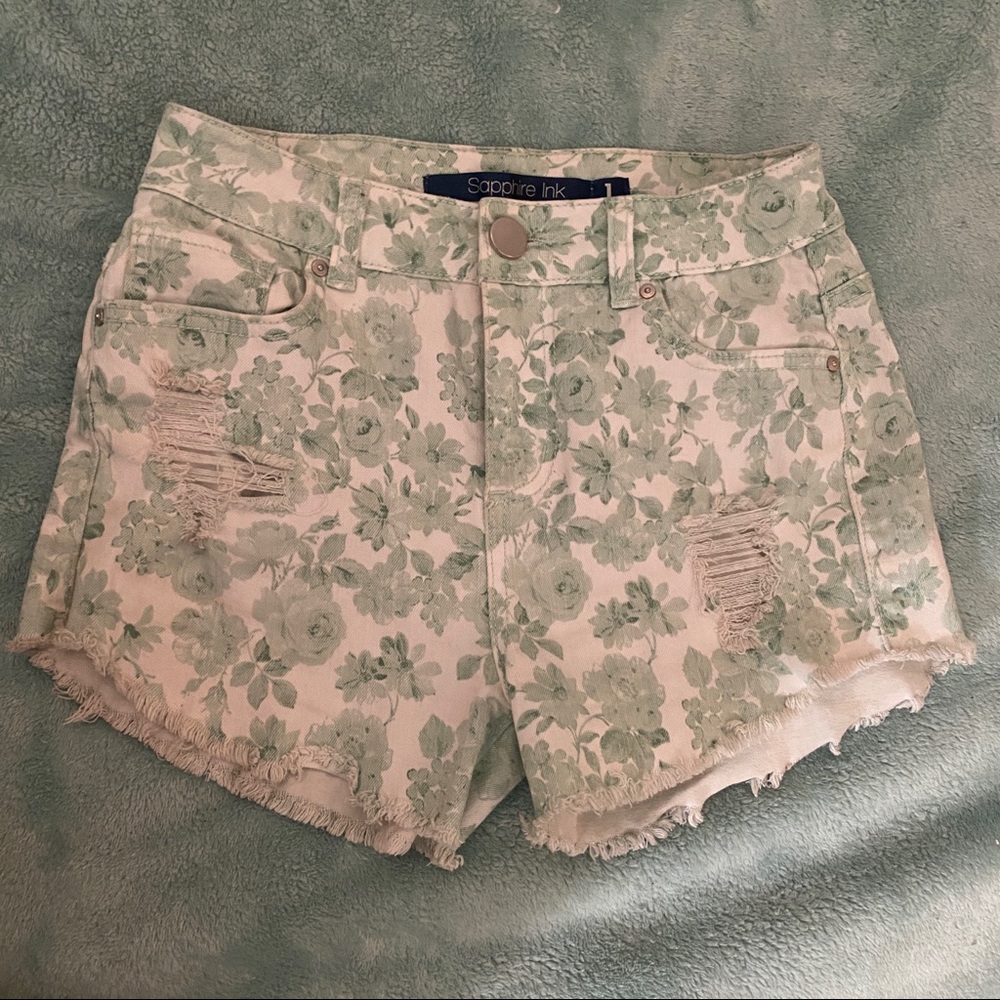 Sapphire Ink green & white floral shorts